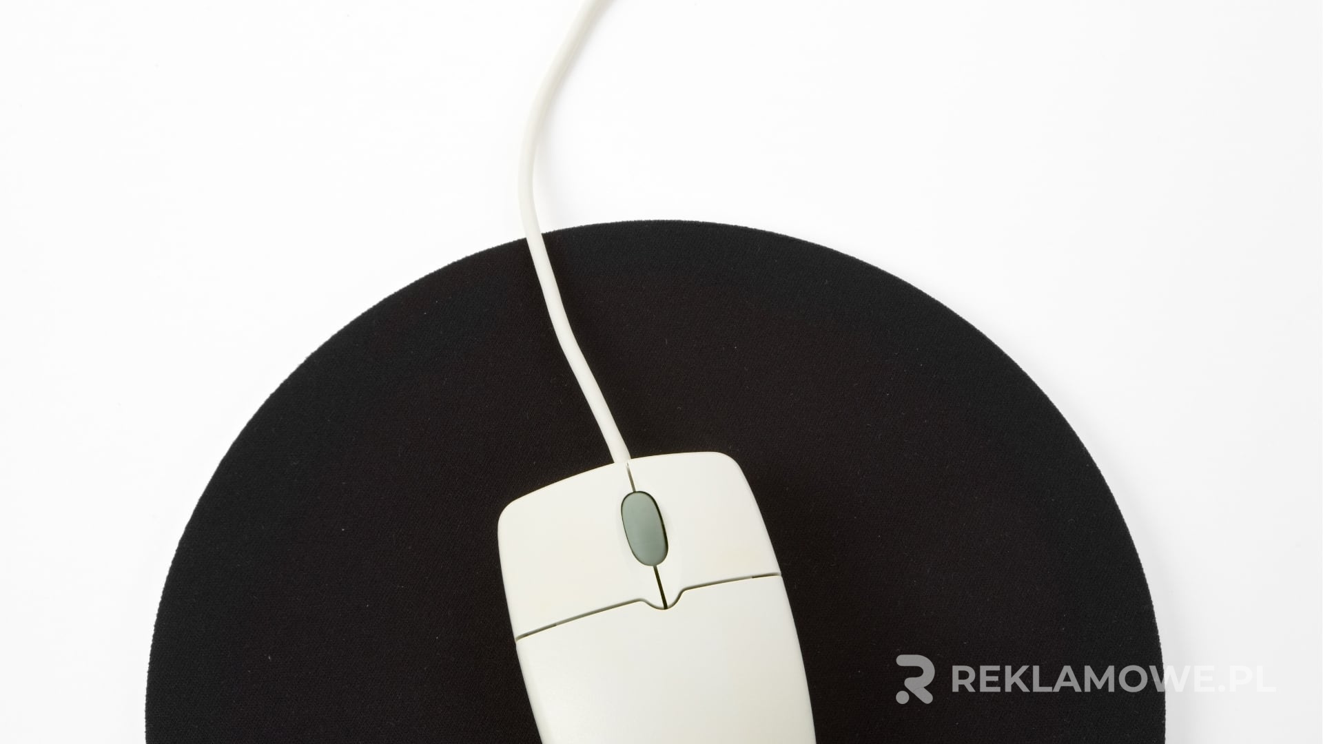 Myszka reklamowa z przykładami skutecznych haseł reklamowych